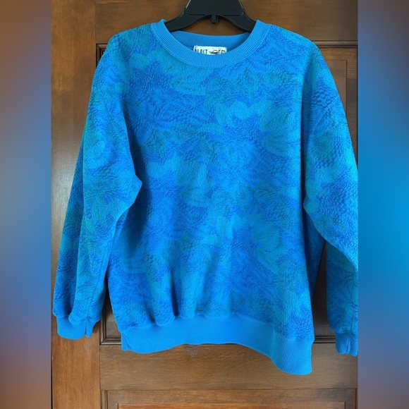 Vintage Fuzzy Blue Pattern Sweatshirt - Picture 1 of 4